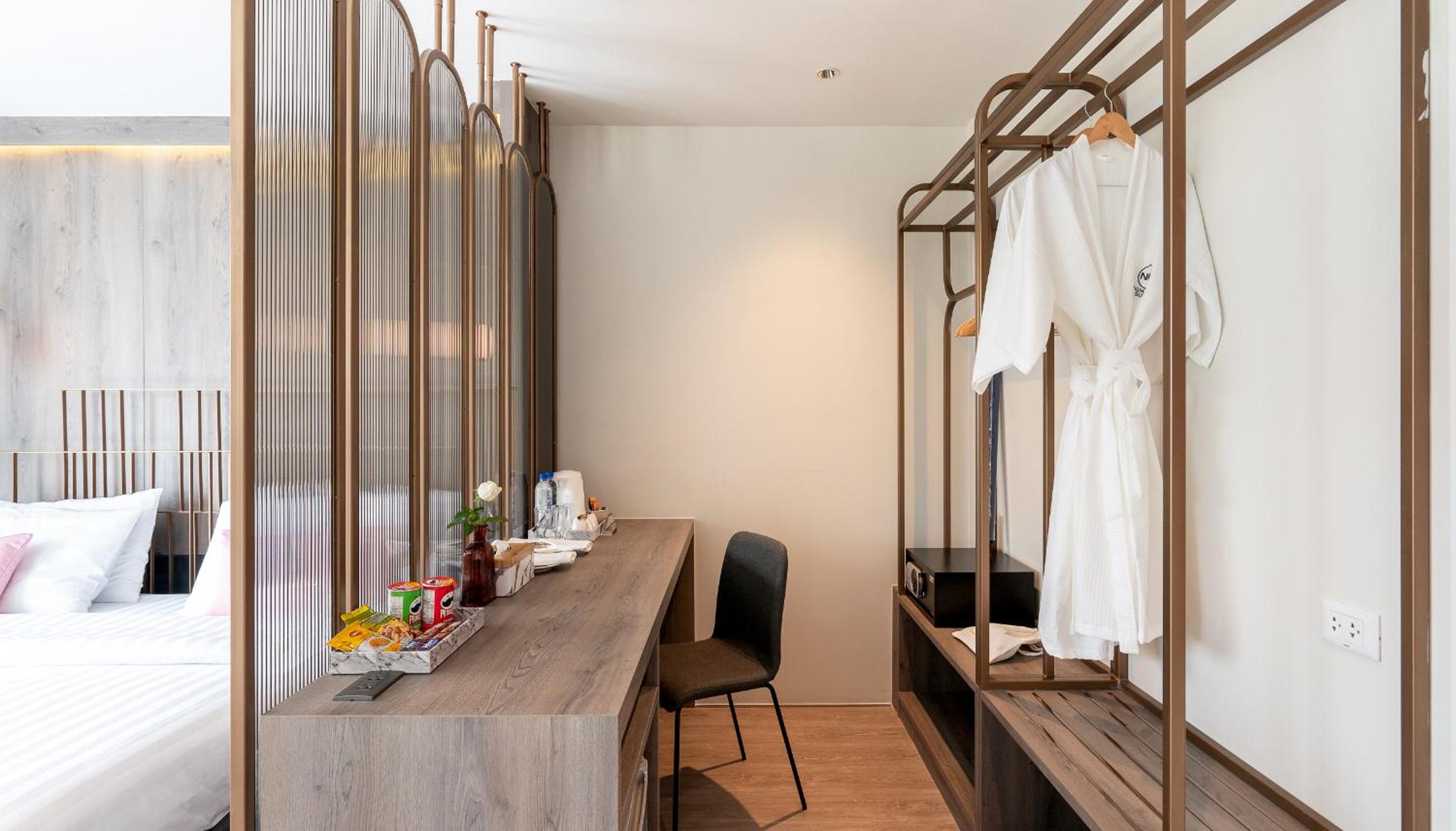 Nimano Suites 36/44