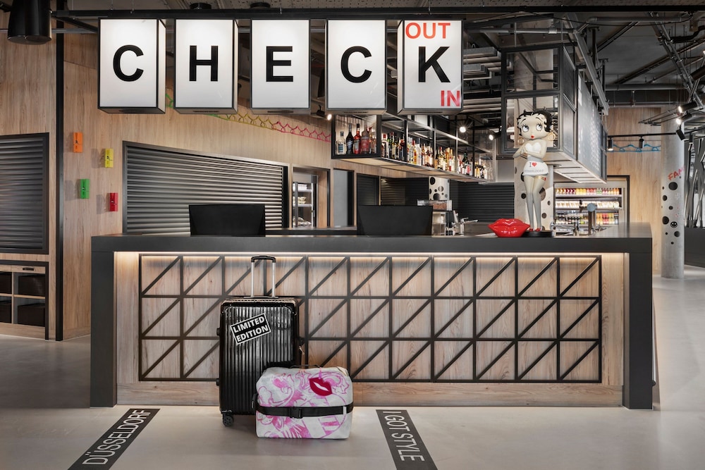 Moxy Duesseldorf City 44/50