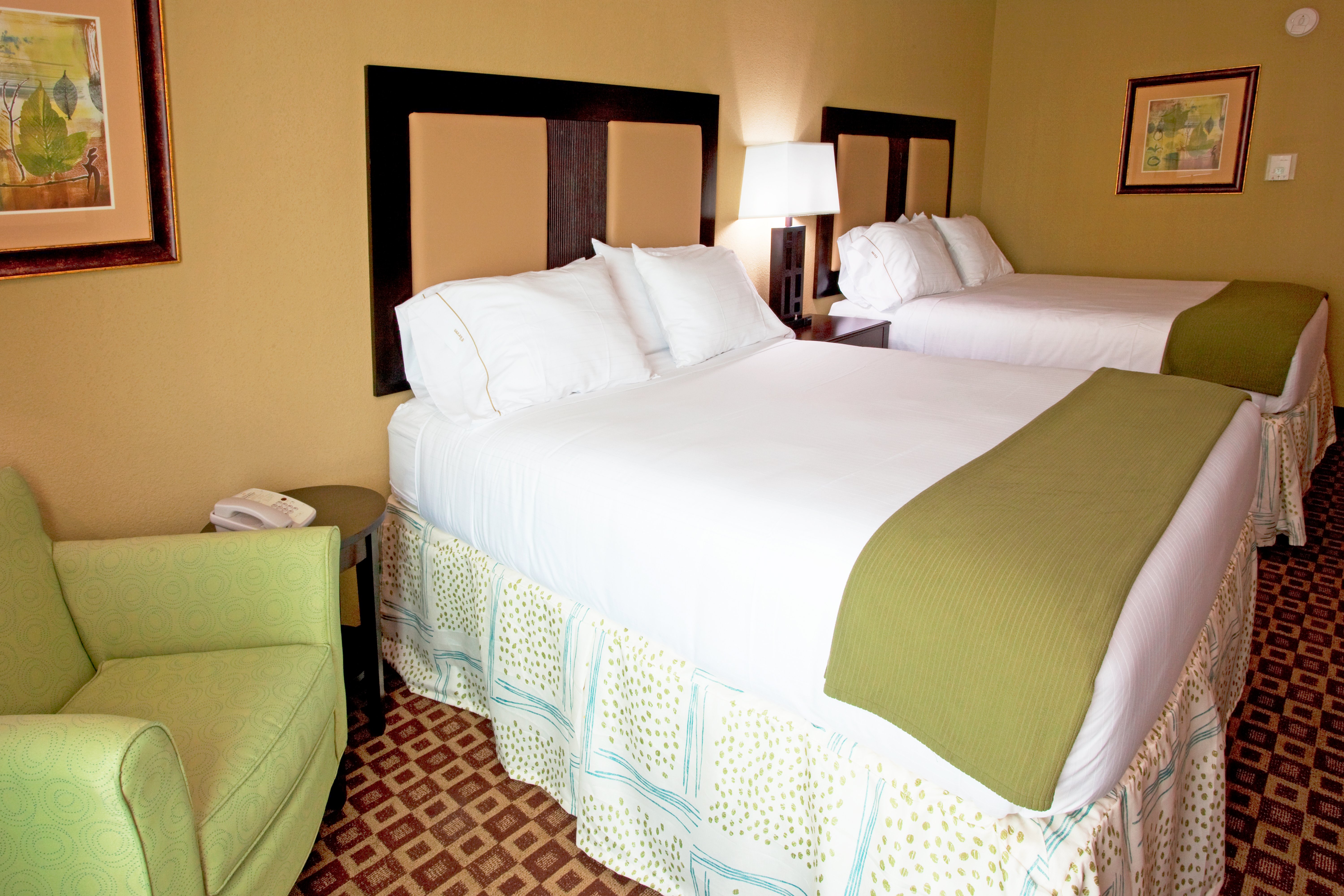 Holiday Inn Express Hotel & Suites Chaffee - Jacksonville West 26/49