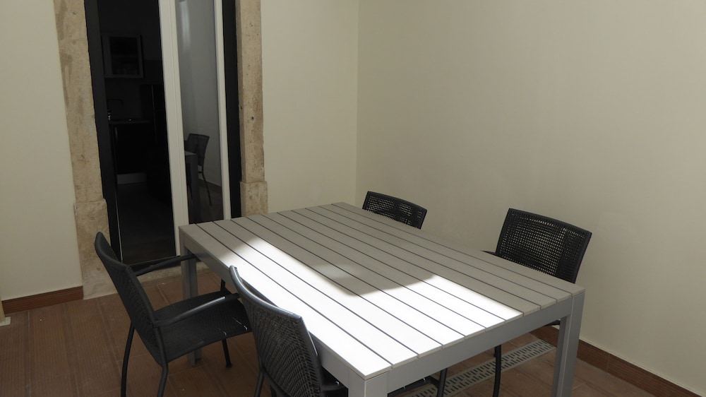 Dobairro Suites At Bairro Alto 31/38