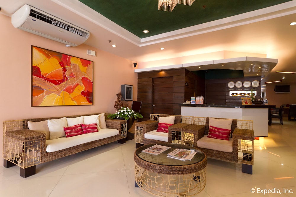 Allure Hotel And Suites 42/55