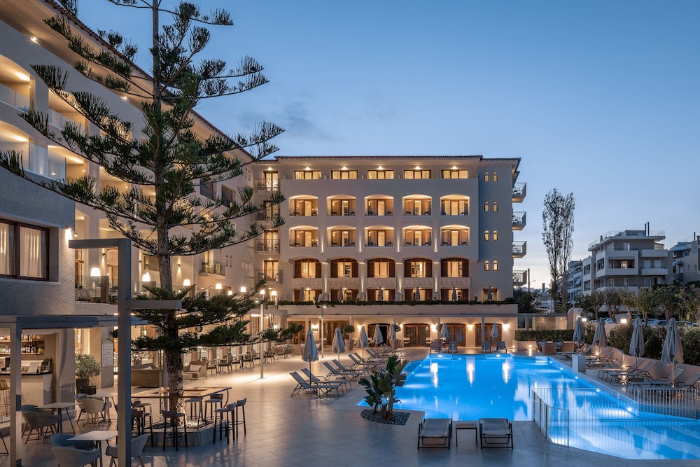 Theartemis Palace photo1