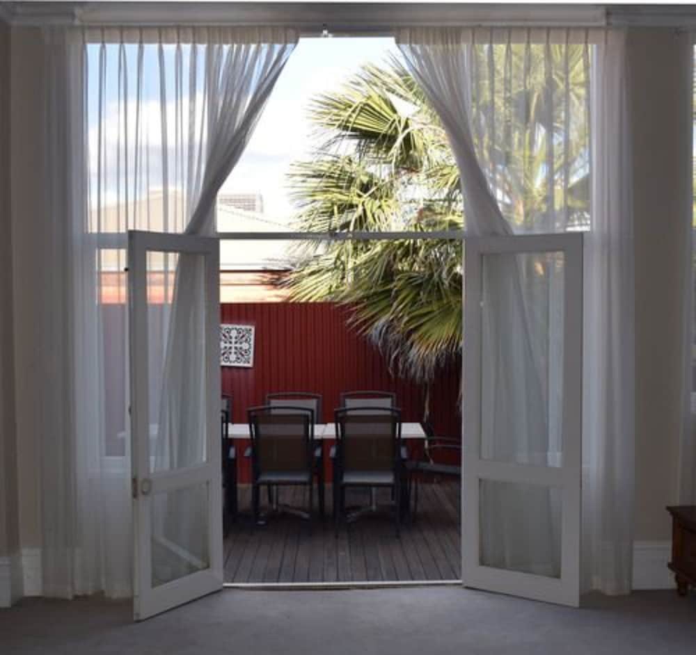 Palace Hotel Kalgoorlie 33/65