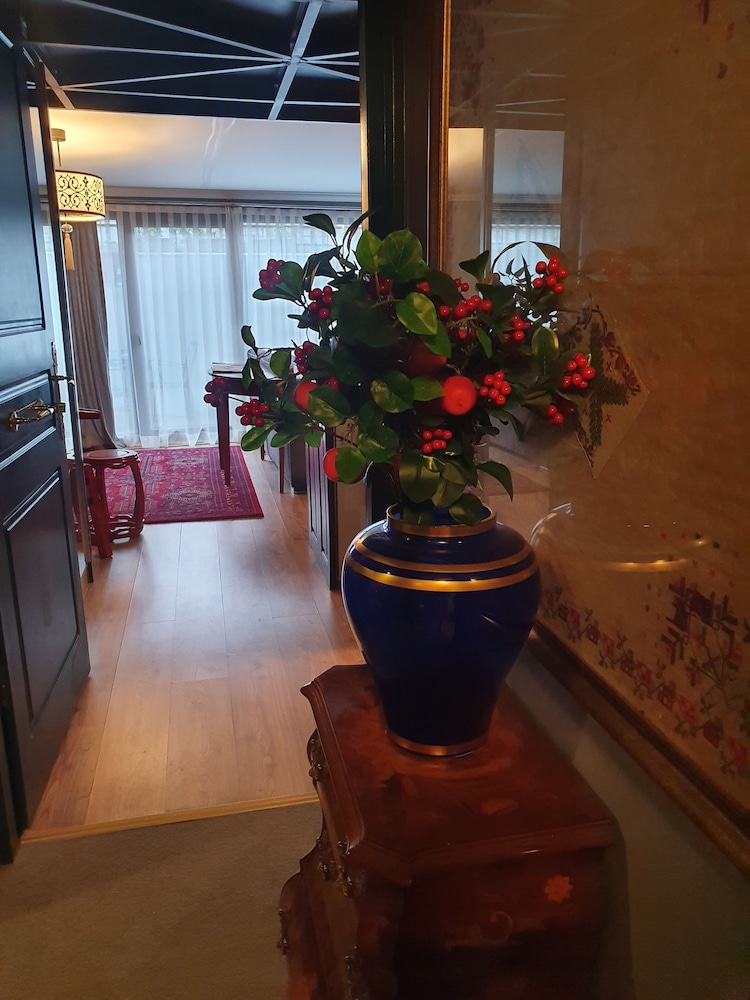 Faik Pasha Hotels 54/76