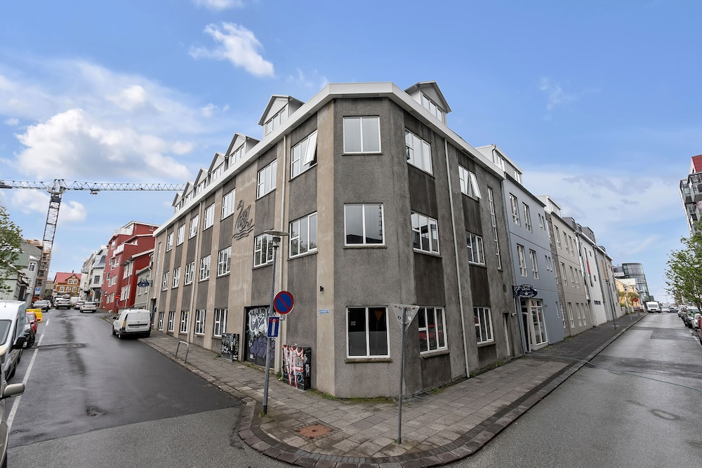 Welcome Apartments 50/58