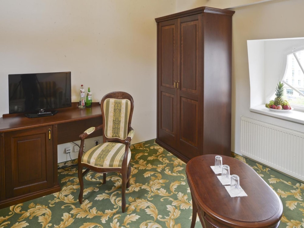 Ea Hotel Elefant 34/44