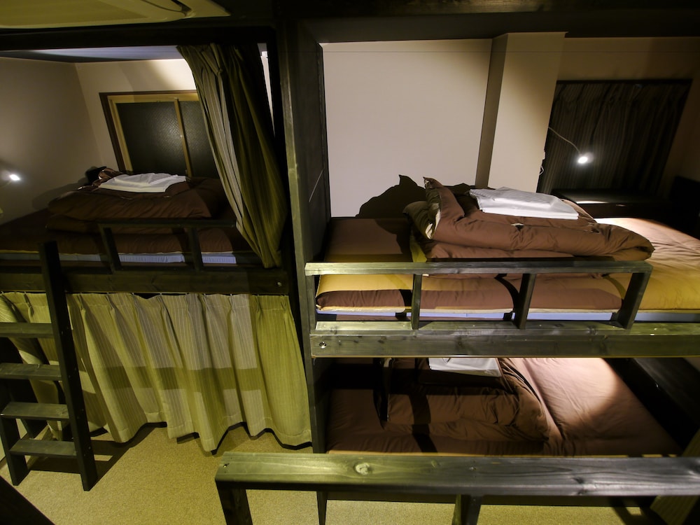 Fukuoka Hana Hostel 48/68