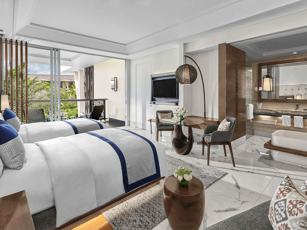 LUXURY, 2 DOUBLE BEDS