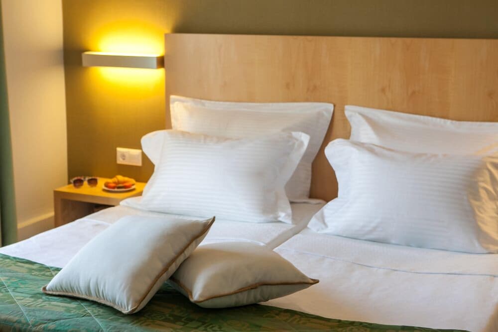 KRONOS HOTEL 16/43