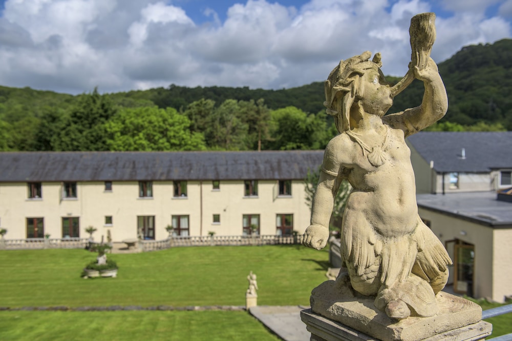 Newby Bridge Hotel 54/60