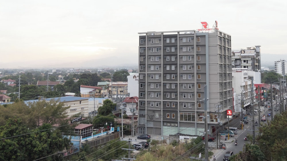 Red Planet Clark Angeles City in ANGELES CITY