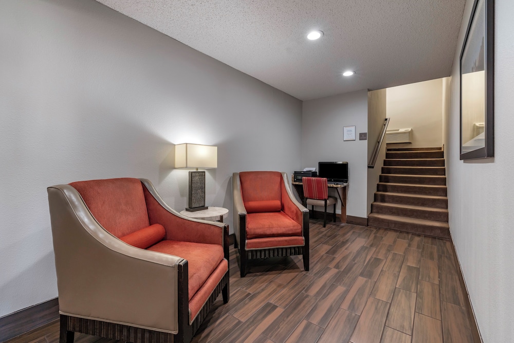 Comfort Inn and Suites Hays I-70 31/46