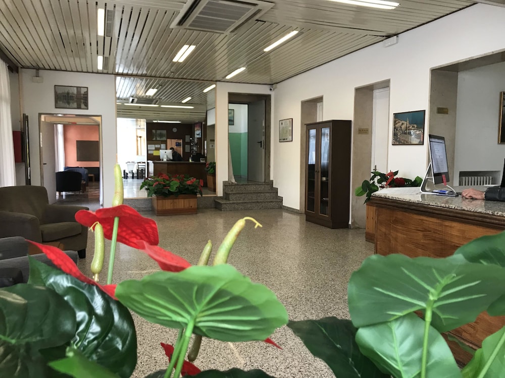 Hotel Colombo 52/59