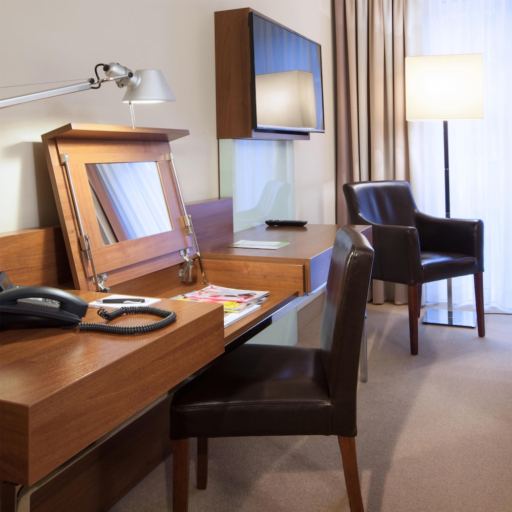 Lindner Hotel Hamburg Am Michel, part of JdV by Hyatt 64/69