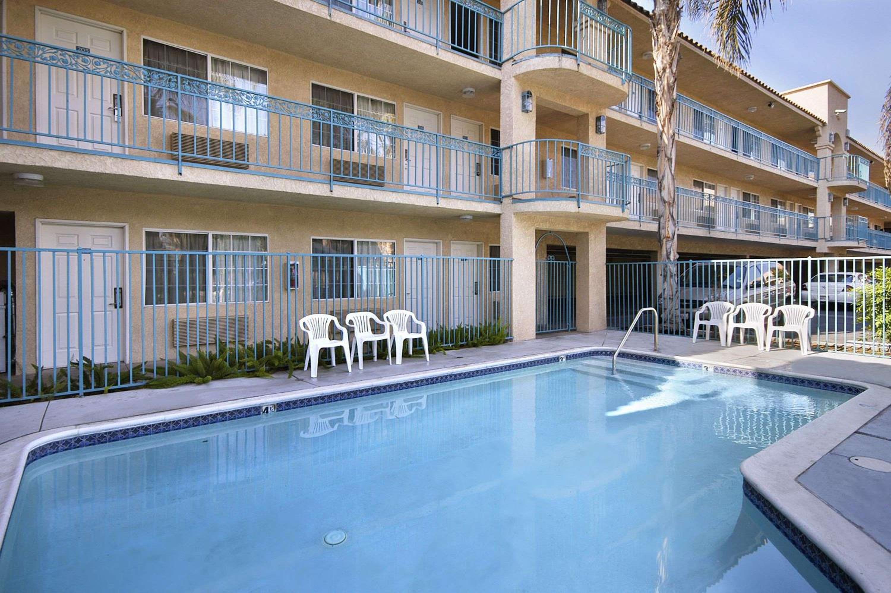 Days Inn by Wyndham Riverside Tyler Mall 6/21