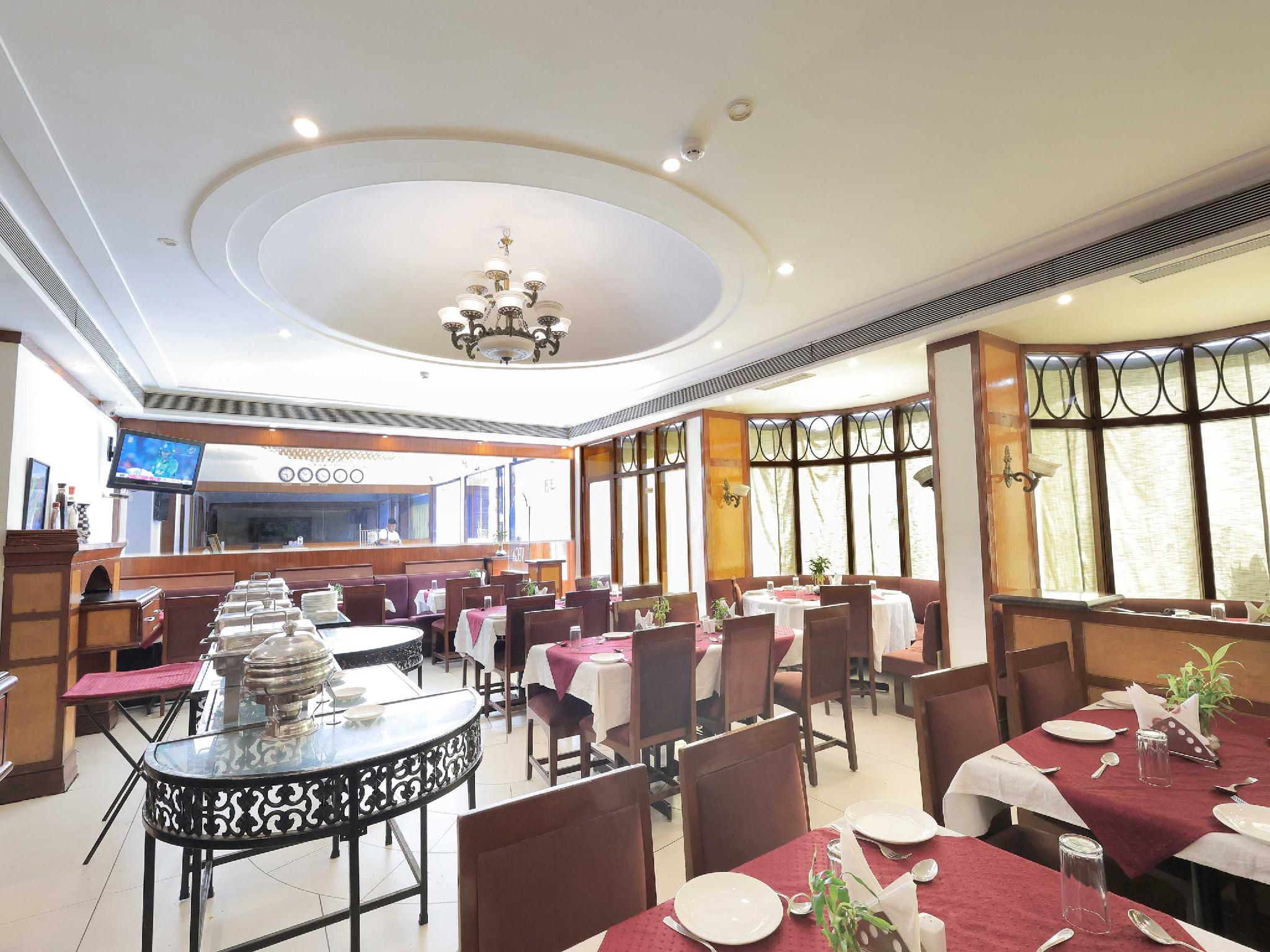 Oyo 9677 Hotel Surya 28/29