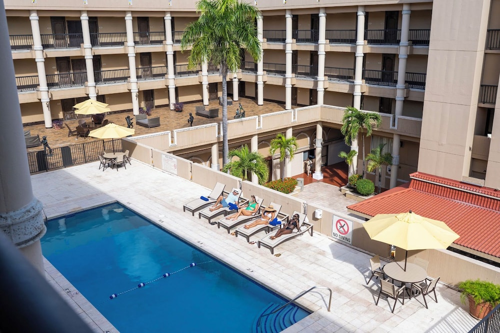 Windward Passage Hotel USVI 61/65