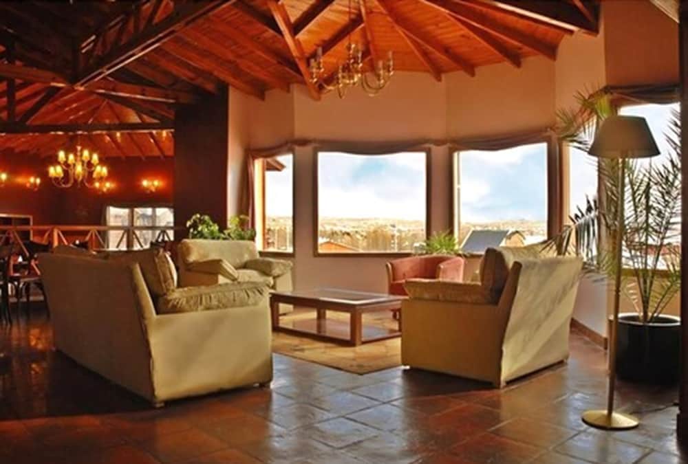 HOTEL PICOS DEL SUR 38/58