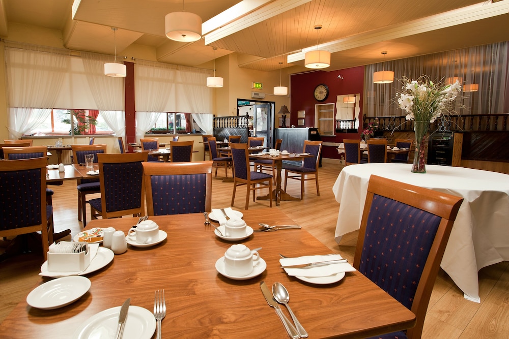 West County Hotel 15/30