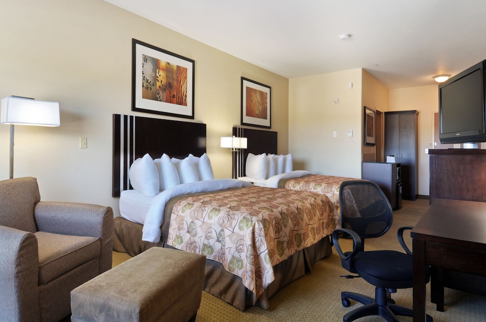 Ramada Lac La Biche 21/56