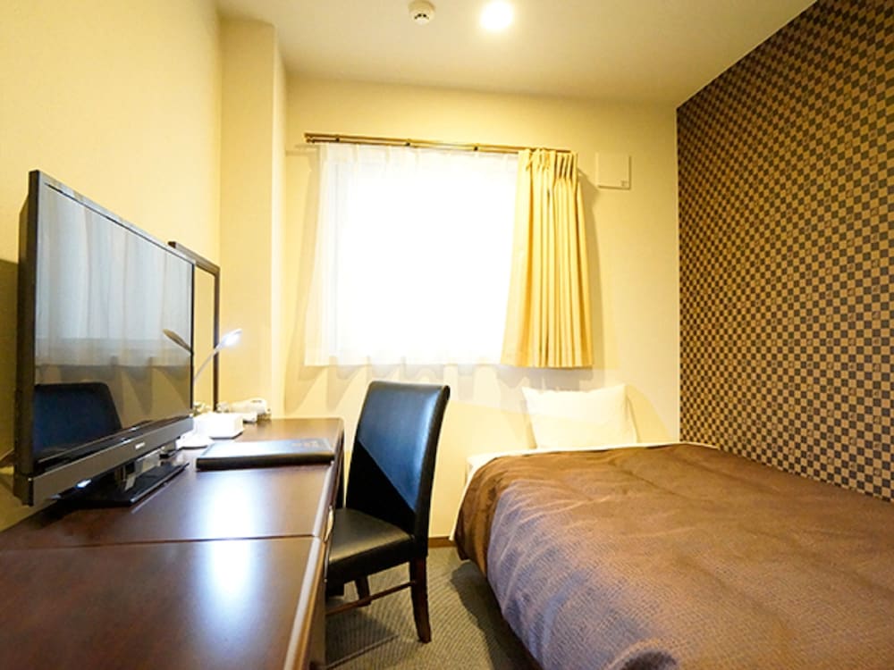 Hotel Livemax Himeji Ekimae 22/42