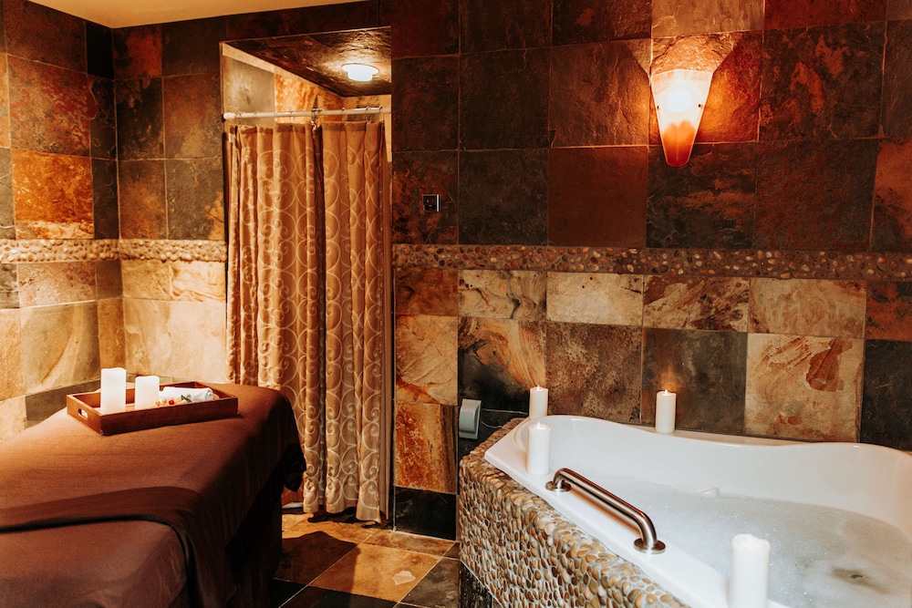 The Chrysalis Inn and Spa Bellingham Curio Collection By Hilton 24/61