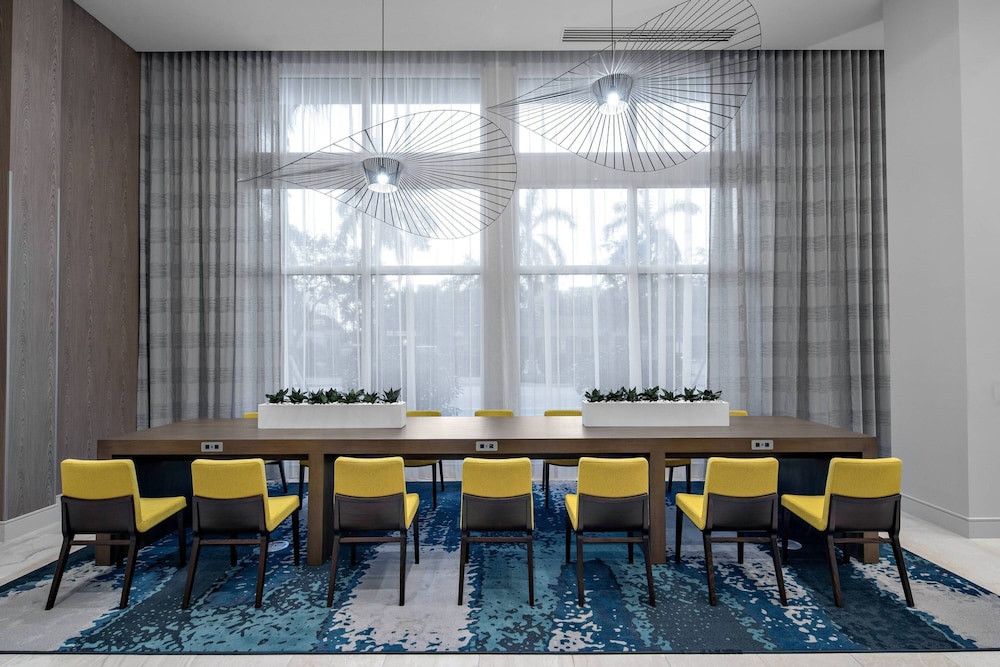 Courtyard By Marriott Delray Beach 56/61