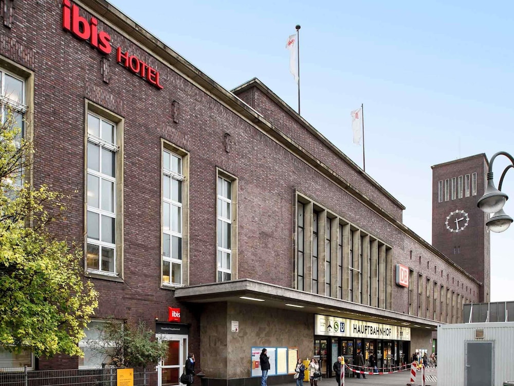 Ibis Dusseldorf Hauptbahnhof 9/67