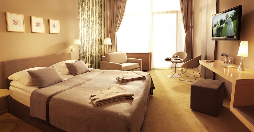 Hotel Spik 3 Star 20/74