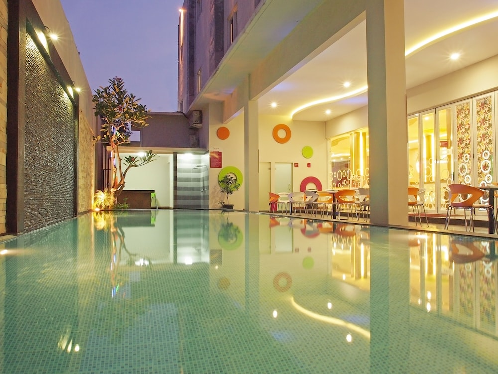 favehotel Kusumanegara 17/34