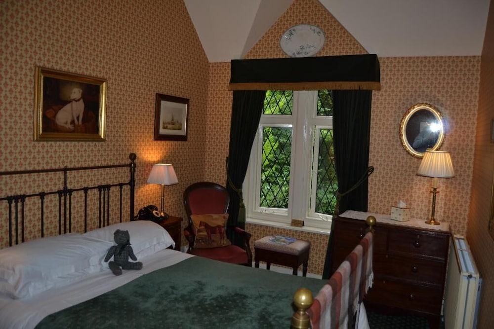 Rylstone Manor Hotel 15/50