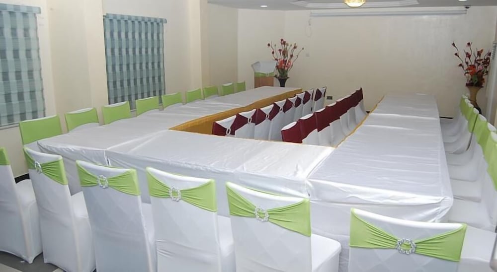 Avital Suites And Resort 60/75