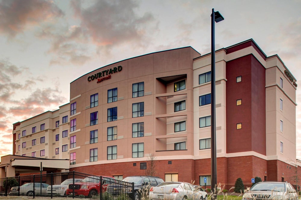 Courtyard Carrollton 3/51
