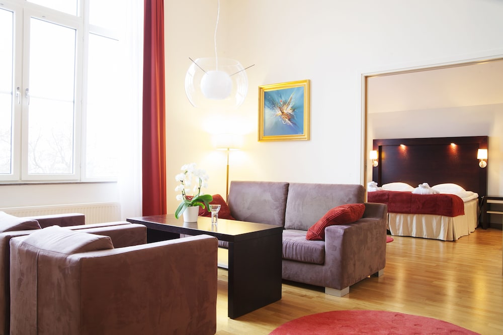 Hotel Skansen 32/43