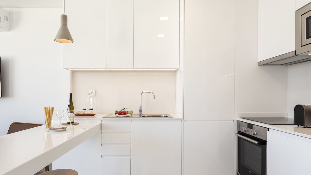 Lisbon Serviced Apartments Parque 13/66