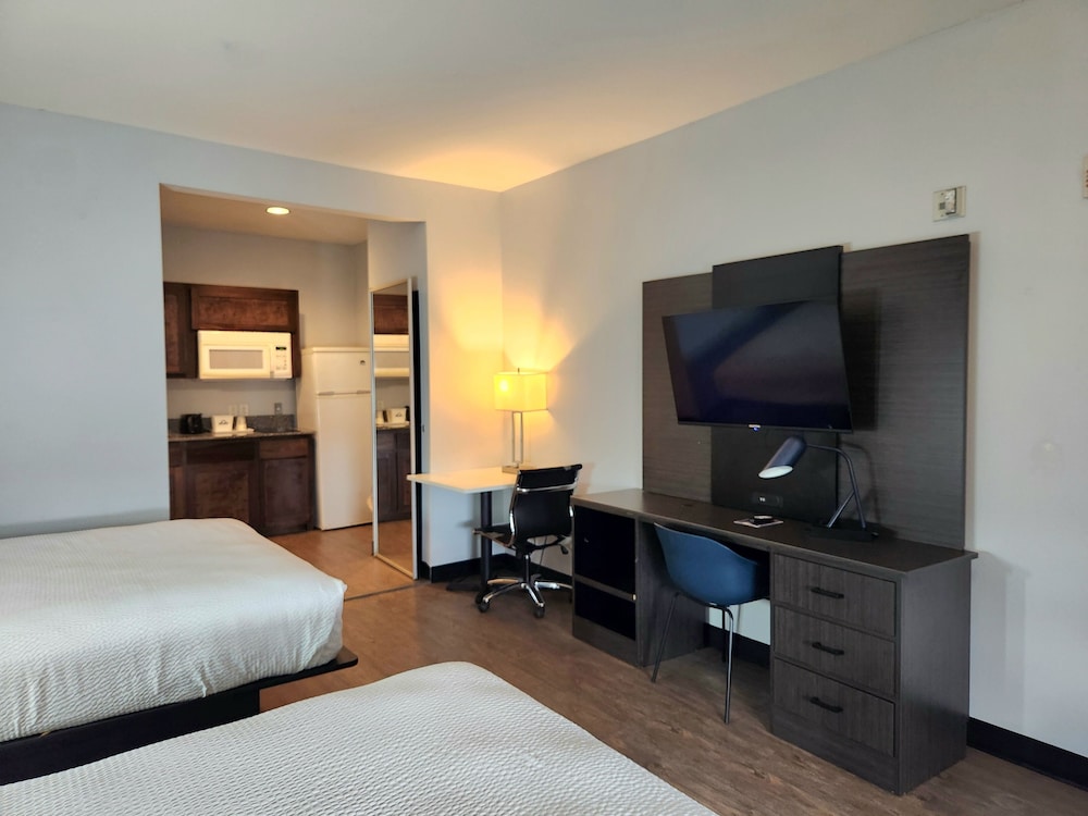 Days Inn & Suites by Wyndham Gonzales TX 30/53