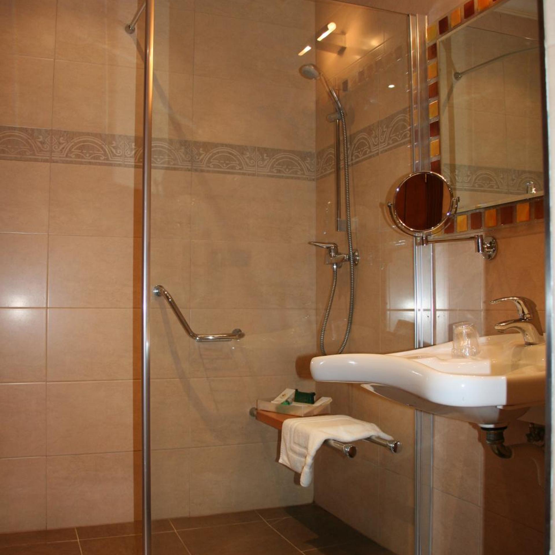 غرفة بسريرين منفصلين لذوي الإعاقة، Hotel Palacio De La Magdalena 10/10