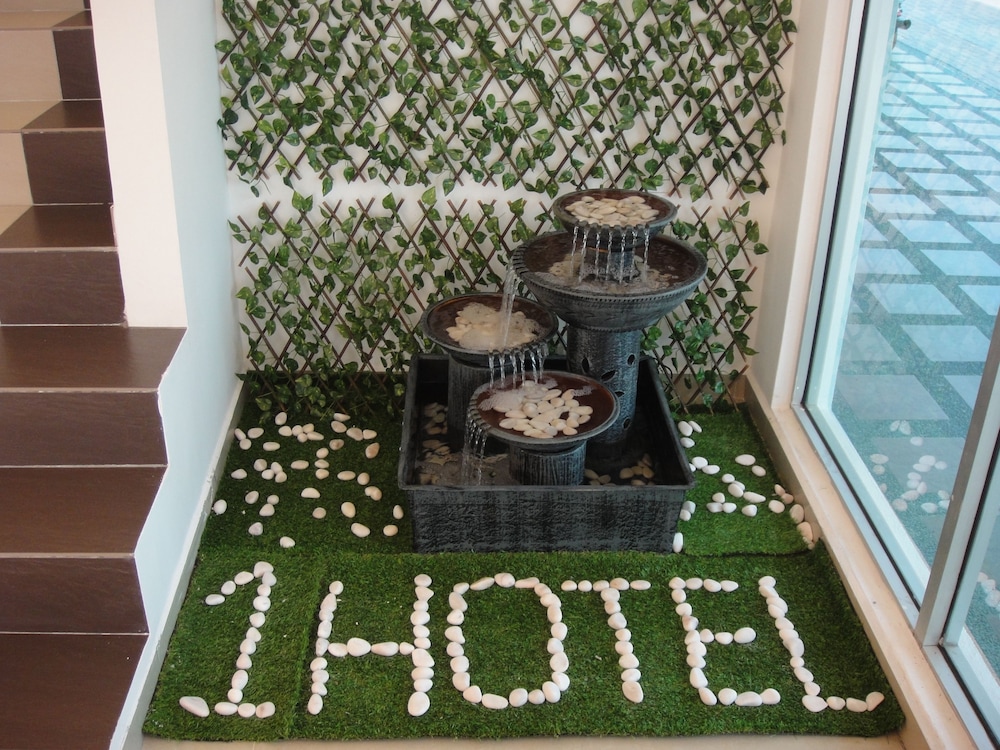 1 HOTEL KUCHAI LAMA 41/49