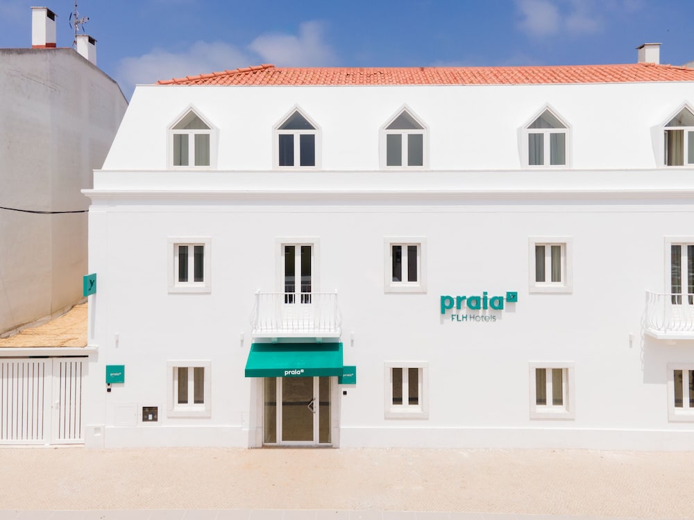 Praia FLH Hotels Ericeira 1/45