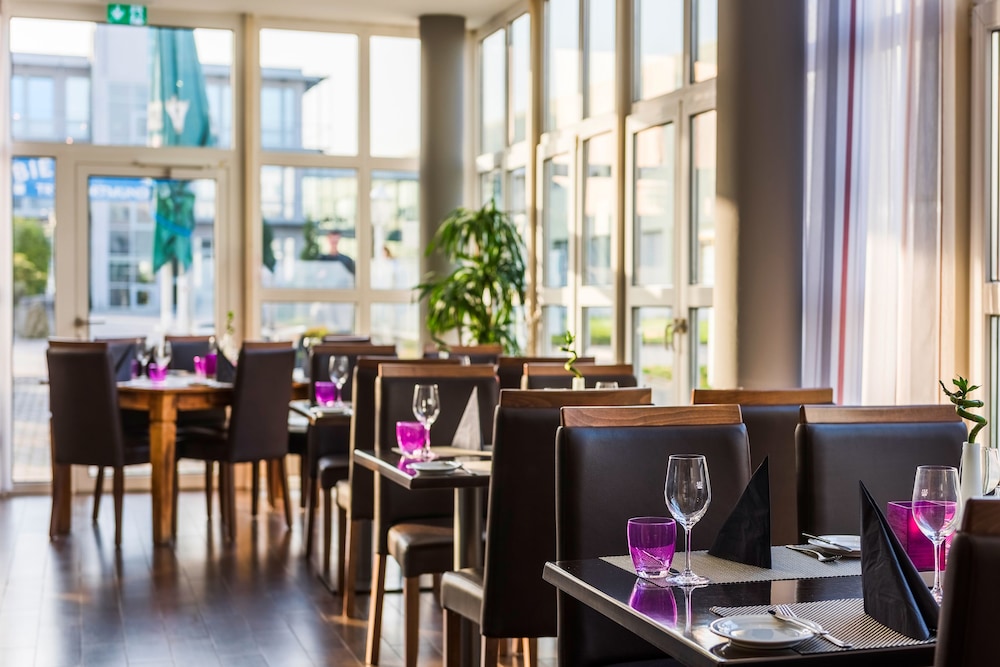 Courtyard by Marriott Dortmund 28/48