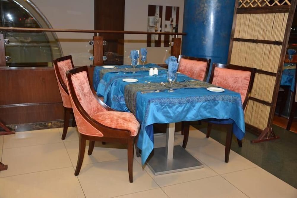 فندق جولدن توليب الخبر كورنيش(Golden Tulip Al Khobar) 47/81