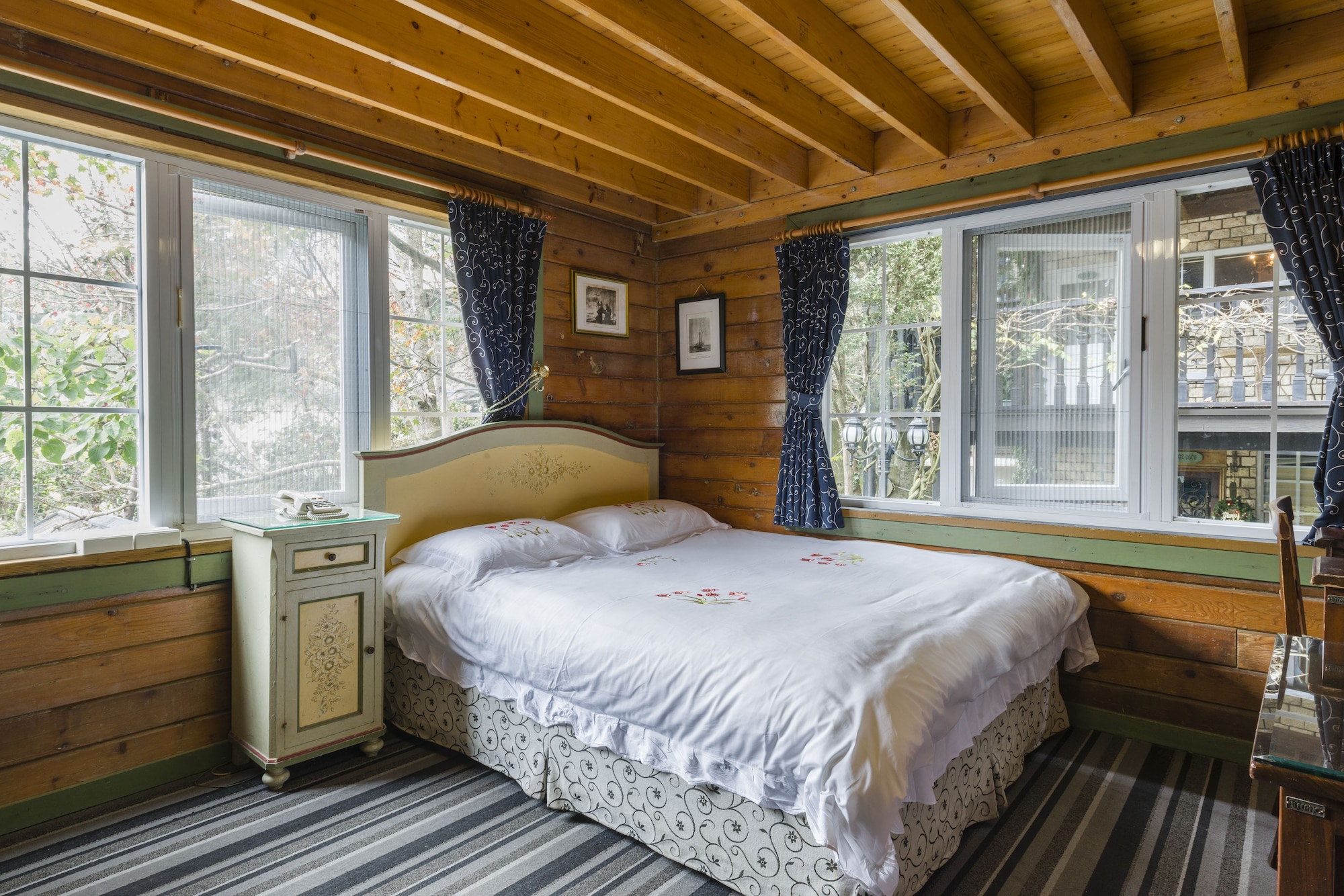 Classic, Double Bed