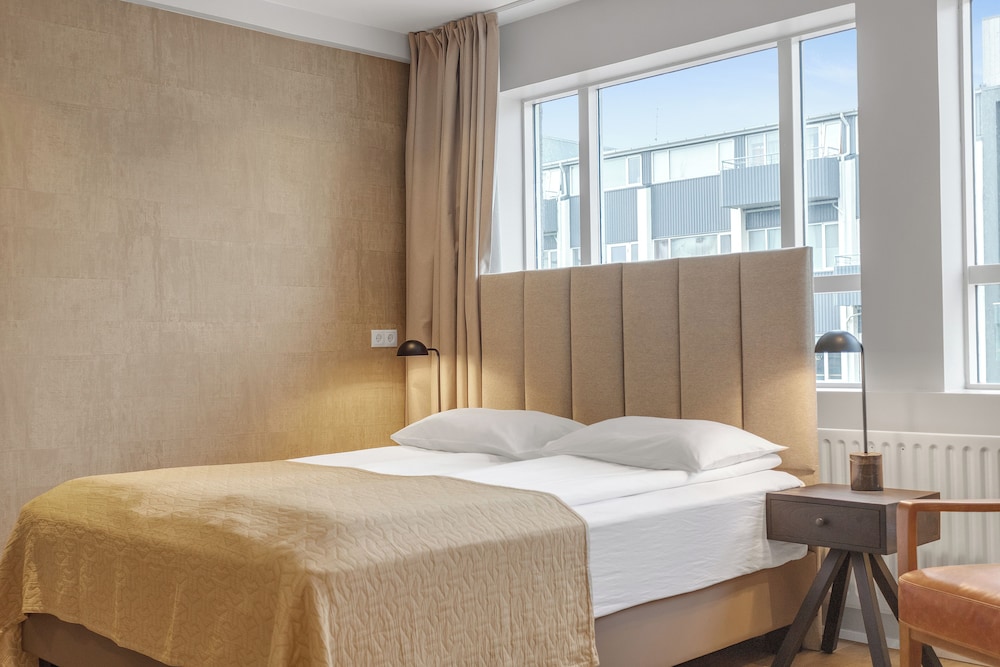 غرفة قياسية ثلاثية بسرير مزدوج وسرير فردي بحمام خاص، Alva Hotel 4/10