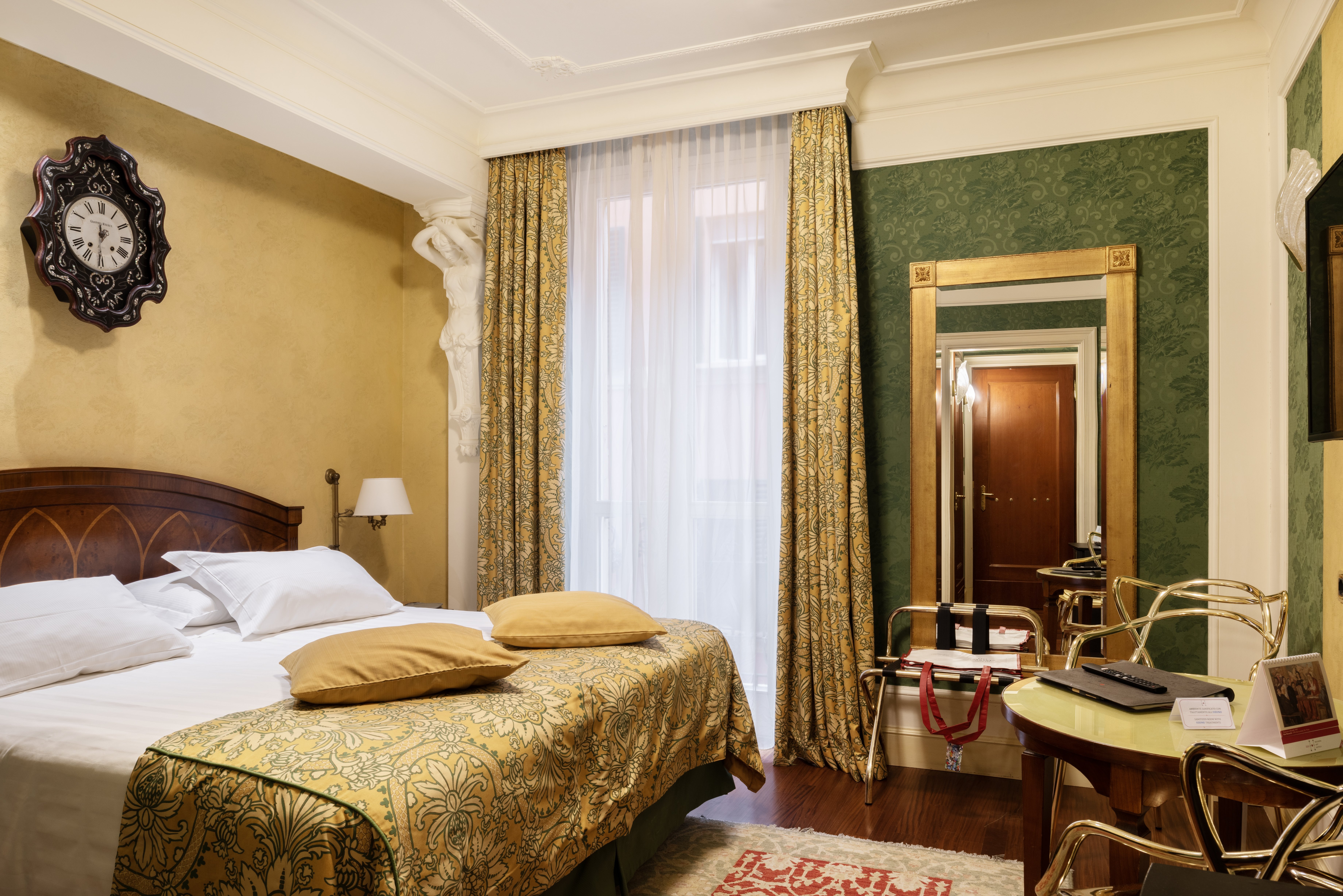 Art Hotel Orologio 26/81