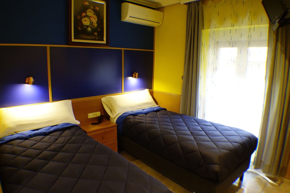 Tripolis Toledo Hostal 6/44