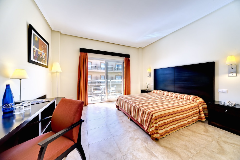 Cabogata Beach Hotel Spa 23/68