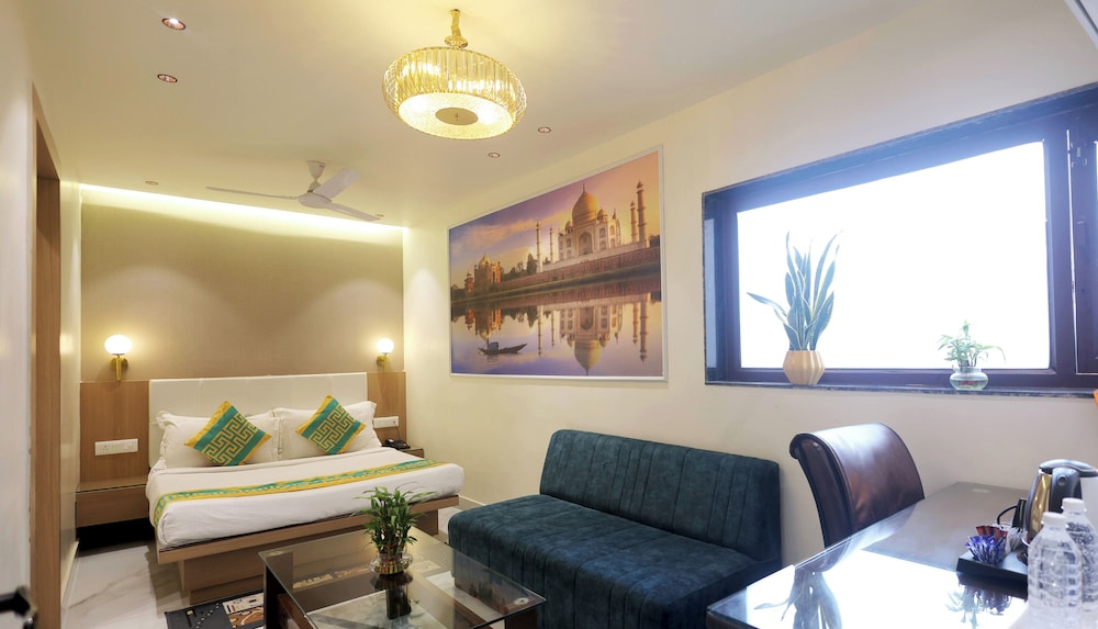Hotel Taj Inn 40/64