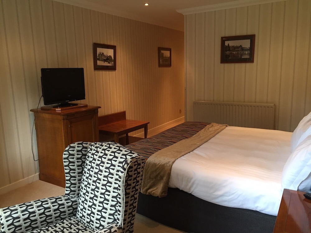 Classic Lodges Lakeside Hotel Spa 39/49