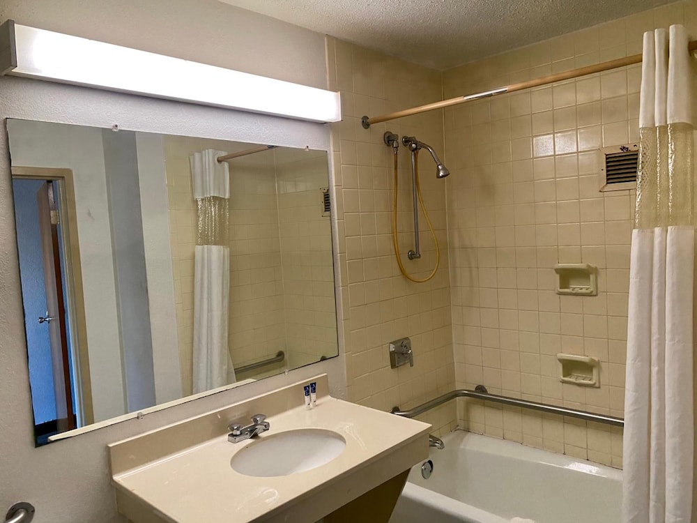 Motel6 Marianna, FL 49/60