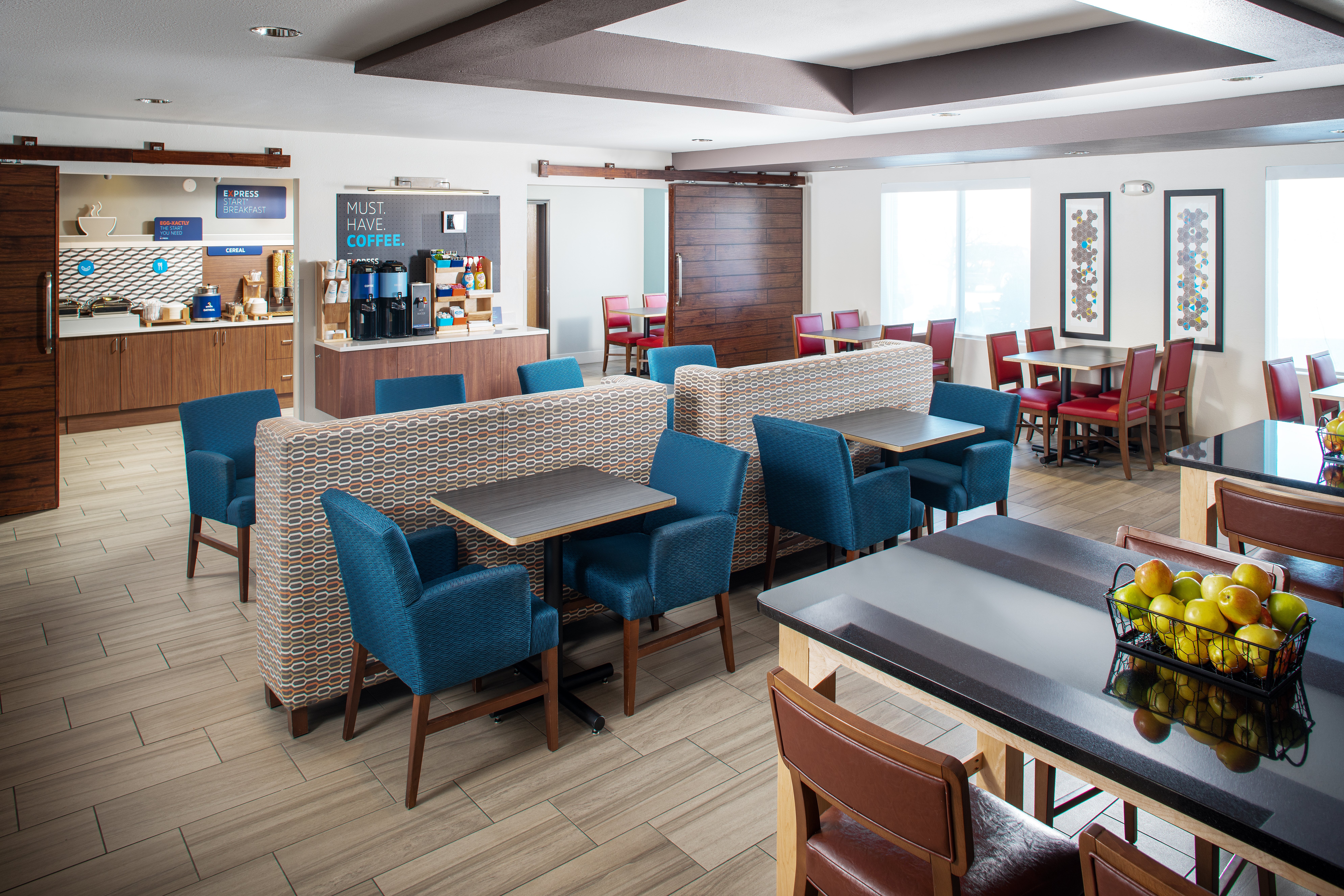 Holiday Inn Express Hotel & Suites Bellevue-Omaha Area 18/26